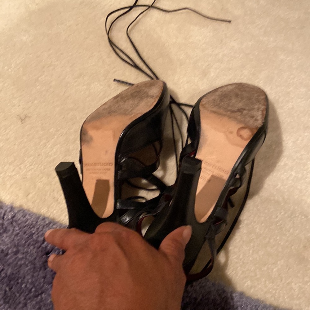 Max Studio Pumps - image 7